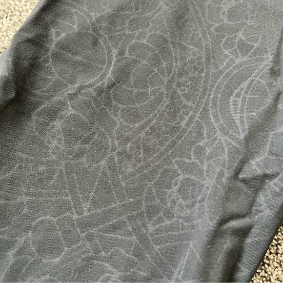 SOLD!!! Lululemon leggings. - Picture 4 of 12